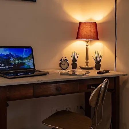 Lemon House Apartment